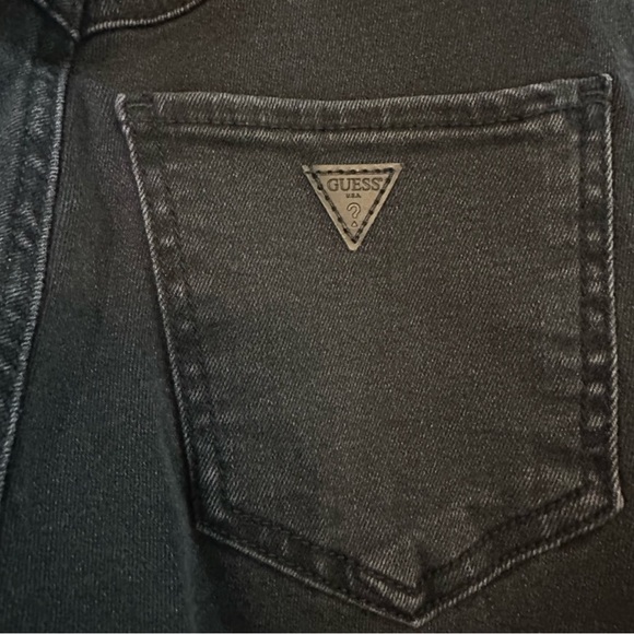🤩Host Pick🤩 NWT - Guess Jeans - 1981 Skinny high rise black denim - size 24 - Picture 4 of 6